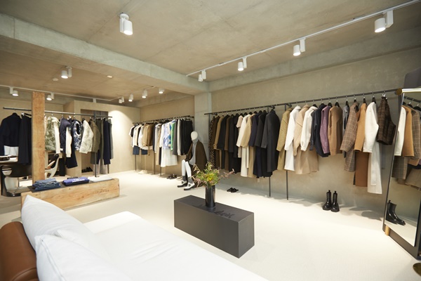 세정, 별도법인 통해 신규 여성복 '모먼' 론칭 941-Image