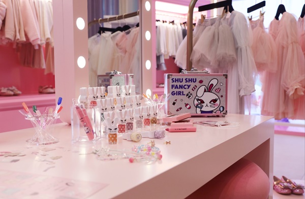 토박스, 여아 타깃 '슈슈앤쎄씨' 내년 1월 론칭 1217-Image