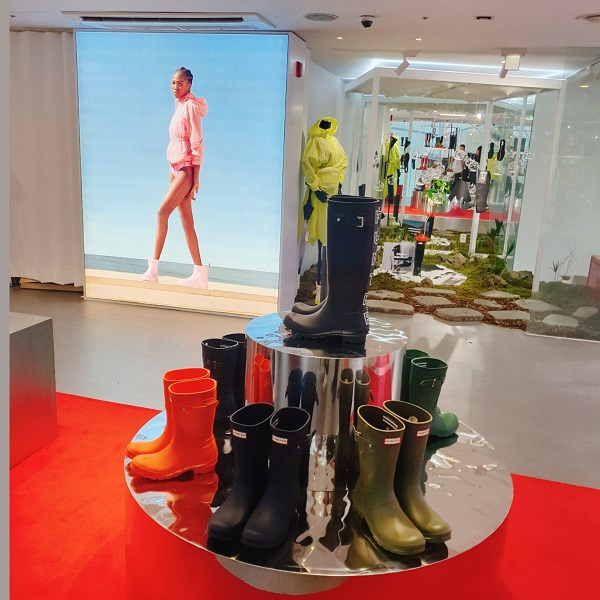 레인부츠 헌터, 플랜테리어 한남 플래그십스토어 오픈 1543-Image