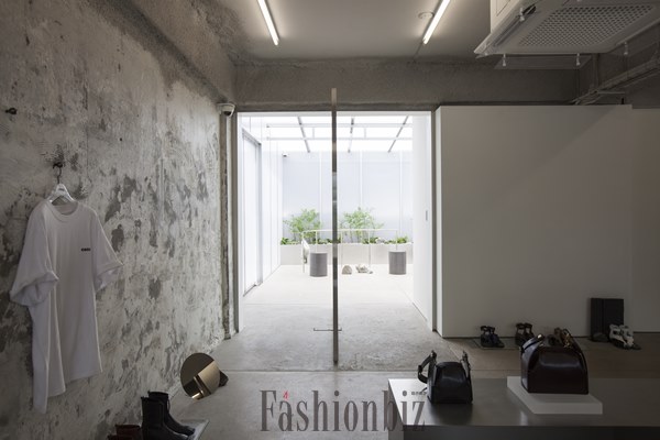 온라인 핸드백 '오소이' 플래그십 리뉴얼 오픈 1026-Image