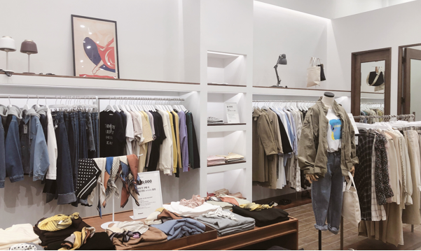 띵굴, 롯데월드몰에 3번째 오프라인 스토어 오픈 1191-Image