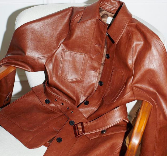 해외서 더 유명한 여성 컨템퍼러리 '르비에르(LVIR)' 679-Image