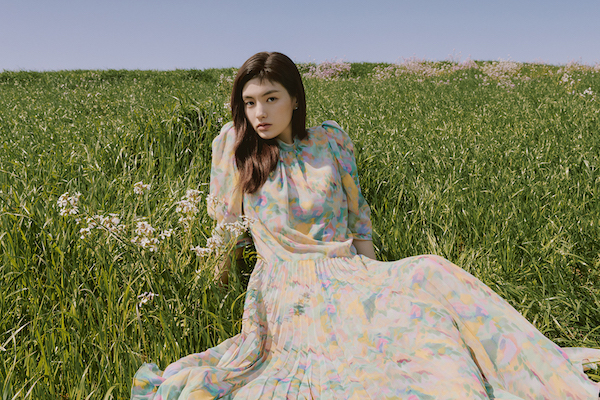 확 달라진 LF 닥스, 여행 테마 여름 화보 공개 3-Image