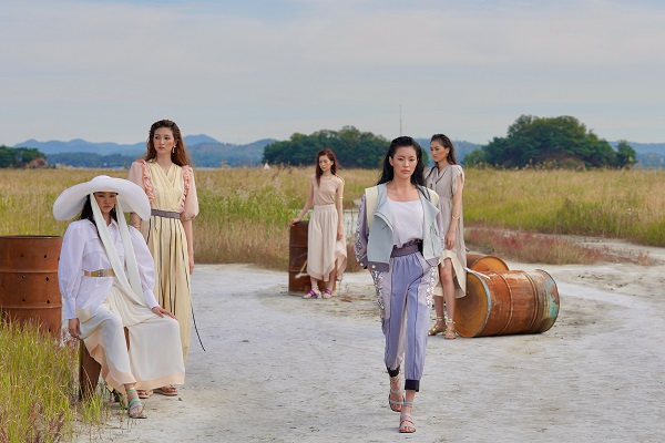 [SFW] 까이에, 2021 S/S시즌 아프리카의 봄을 담다 725-Image