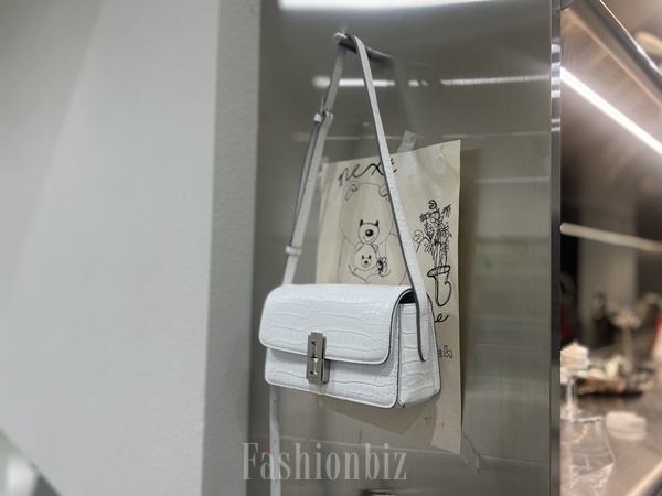 올해 매출 420억 '분크' 이제 글로벌로 간다 1684-Image