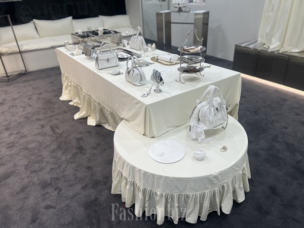 올해 매출 420억 '분크' 이제 글로벌로 간다 1778-Image