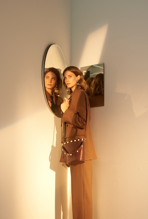 코오롱, 「쿠론」 X 「슈콤마보니」 첫번째 협업 진행 774-Image