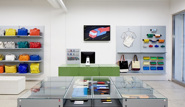 리사이클 가방 「프라이탁」 이태원에 매장 오픈 959-Image