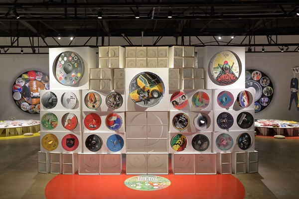 휠라, 작가 자격으로 광주디자인비엔날레 참가 3-Image