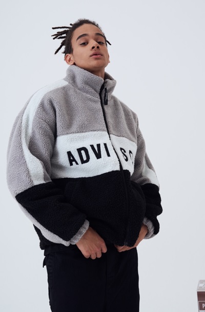 새 주인 찾았던 어드바이저리, 환골탈태 883-Image