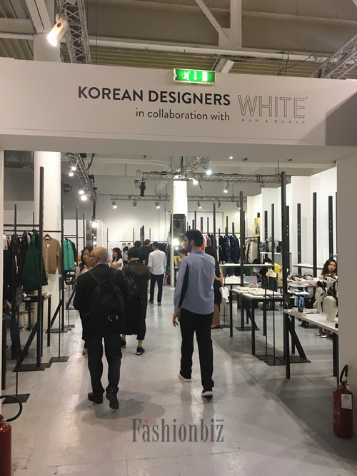 [월드] K패션, 화이트 밀라노와 콜래보 관심! 1817-Image