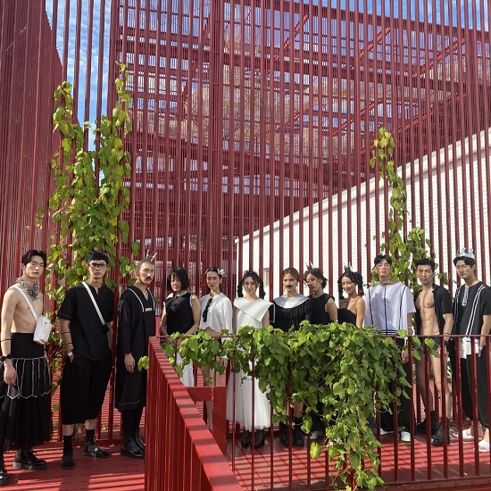 [SFW] 나인틴에이티, 패션필름 같은 런웨이 굿 3-Image