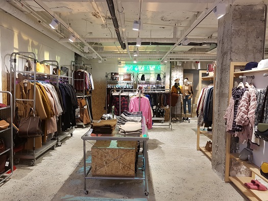 ‘원더플레이스’ 명동 플래그십 스토어 그랜드 오픈! 1110-Image