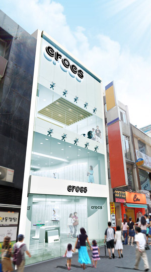 「크록스」 명동에 대형매장 오픈 498-Image