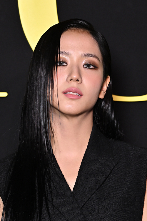 디올 2024 봄-여름 레디-투-웨어 컬렉션, <br> 디올 글로벌 앰버서더 지수 뷰티 룩 공개 101-Image