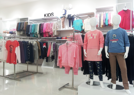 2300억「뱅뱅」, SPA 메가숍 오픈 877-Image