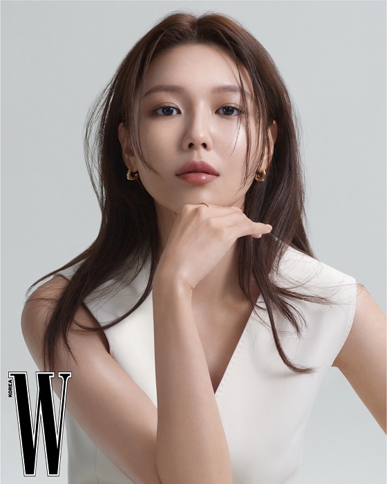 V&A 뷰티, 배우 최수영과 함께 진행한 뷰티 화보 공개 451-Image