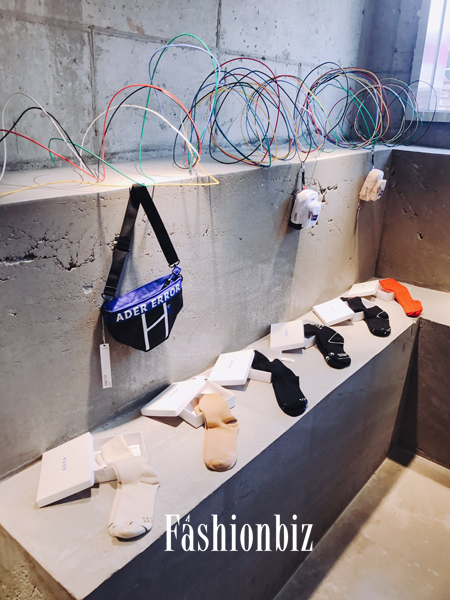 「아더에러」  서울 홍대 플래그십스토어 리뉴얼 오픈 985-Image