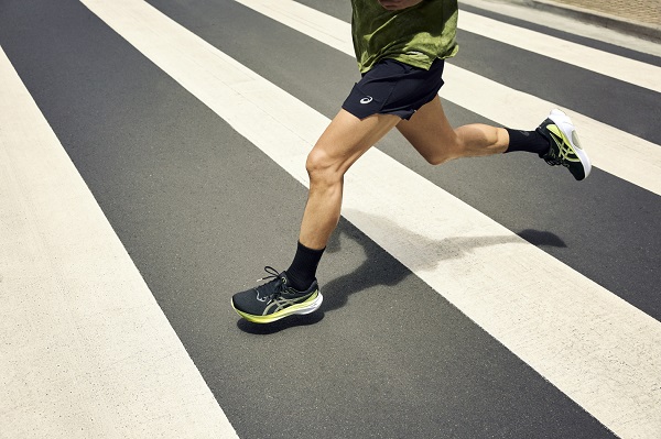 아식스(Asics), 편안함, 안정성 강화한 ‘젤-카야노 30’ 출시 1075-Image