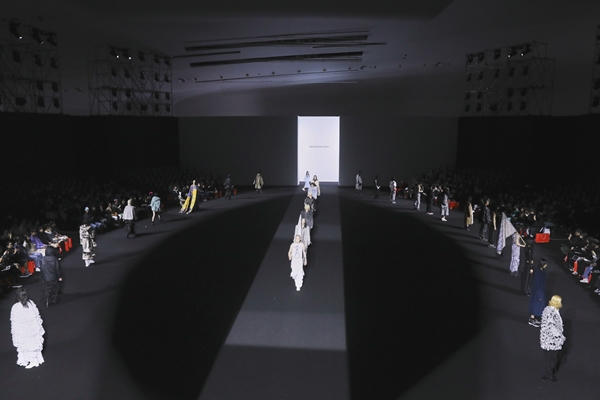 2023 F/W 서울패션위크, 연출~집객 업그레이드 719-Image