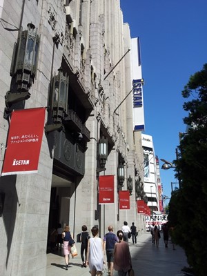 [월요기획]디지털화 강세, 공포의 오프라인 현주소는? 1375-Image