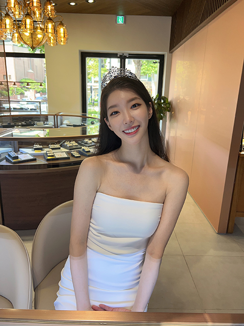 다이아몬드보다 빛나는 임사랑 고혹적인 자태 486-Image