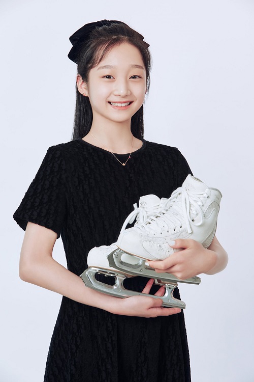 제이에스티나, 피겨 유망주 신지아 선수 공식 후원한다 597-Image