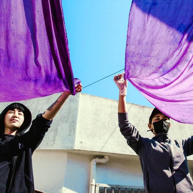 박린준 디자이너, 해녀들과 군소 활용 염색 협업 3-Image