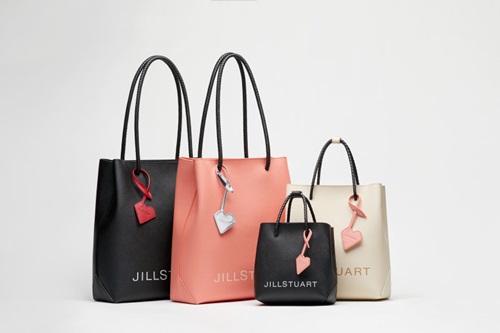 질스튜어트ACC 올해도 고성장 ‘페이퍼백' 매출 견인 3-Image