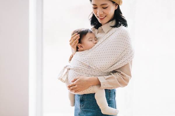 패션 아기띠 '코니바이에린' 레드닷 디자인 어워드 수상 3-Image