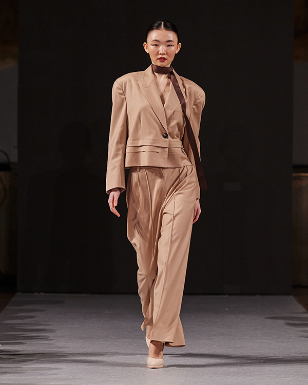 디자이너 이지선 '트리플루트(TRIPLEROOT)', <BR> 패션코드24F/W 3월23일 패션쇼 1755-Image