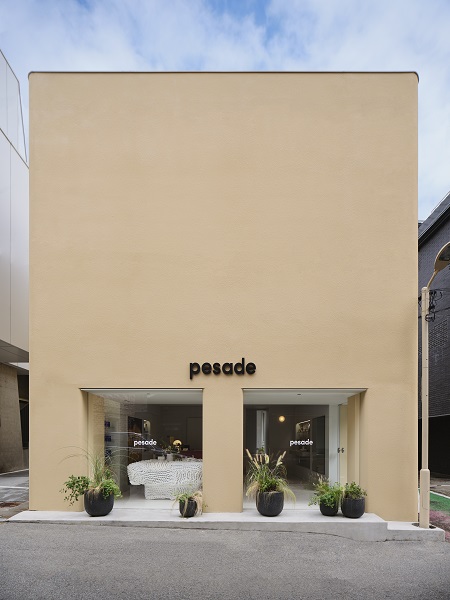 페사드(pesade), 첫 번째 플래그십 스토어 오픈 3-Image