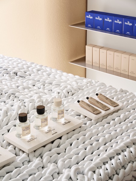 페사드(pesade), 첫 번째 플래그십 스토어 오픈 488-Image