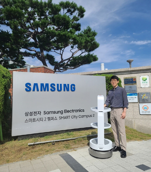 폴라리스쓰리디 서빙로봇 이리온, <br> 삼성전자 구미 공장 제조라인 납품 181-Image