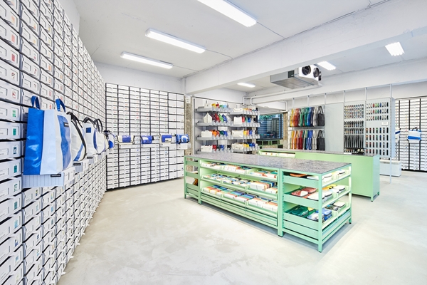 리사이클 가방 프라이탁, 서울 압구정 신규 매장 오픈 652-Image