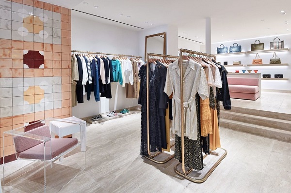 산드로, 브랜드 로고 및 인테리어 리뉴얼 1470-Image