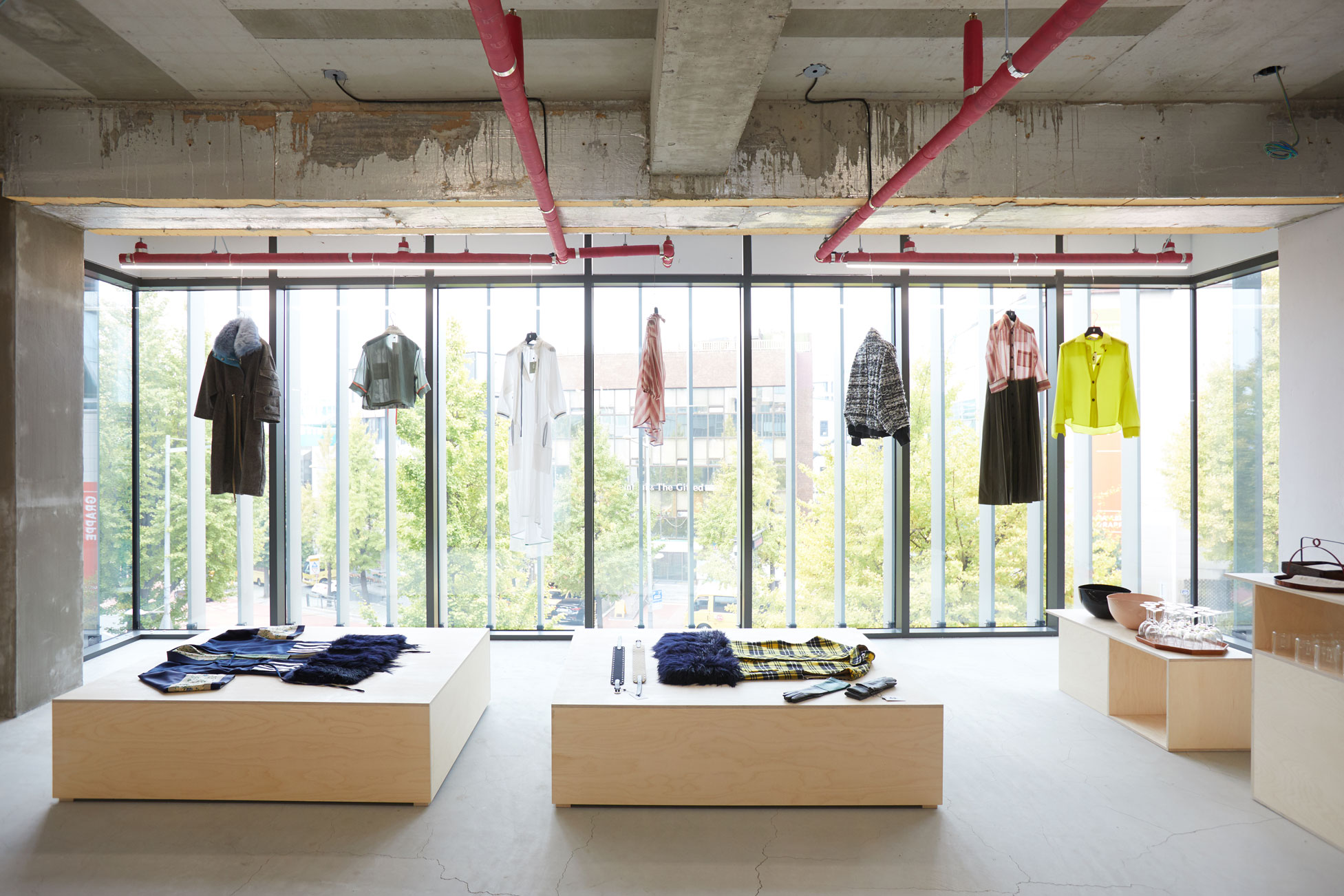 ‘재고 제로’ 패션 뉴 하이웨이 ‘J.크리켓’ 화제  1171-Image