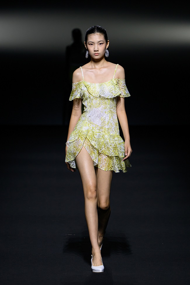 두칸 2025 S/S 서울패션위크, ‘DNA’로 새로운 패러다임 제시 748-Image