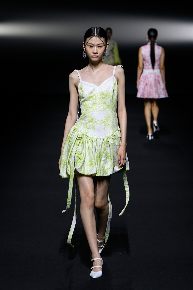 두칸 2025 S/S 서울패션위크, ‘DNA’로 새로운 패러다임 제시 3751-Image