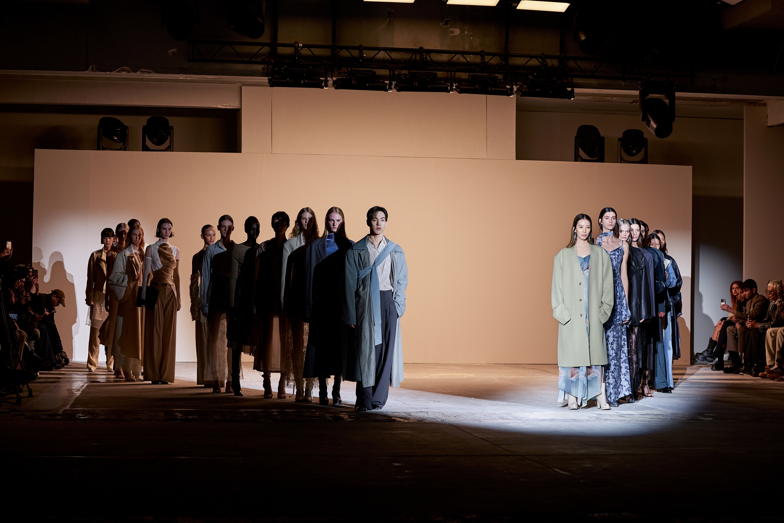 컨셉코리아, 파리서 K-패션 알렸다... 세계 4대 패션성지로 확장 2948-Image