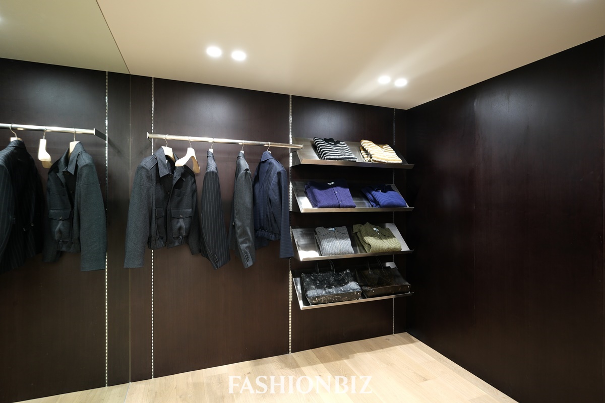 웨이비니스, 한남동에 첫 번째 플래그십스토어 오픈 2177-Image