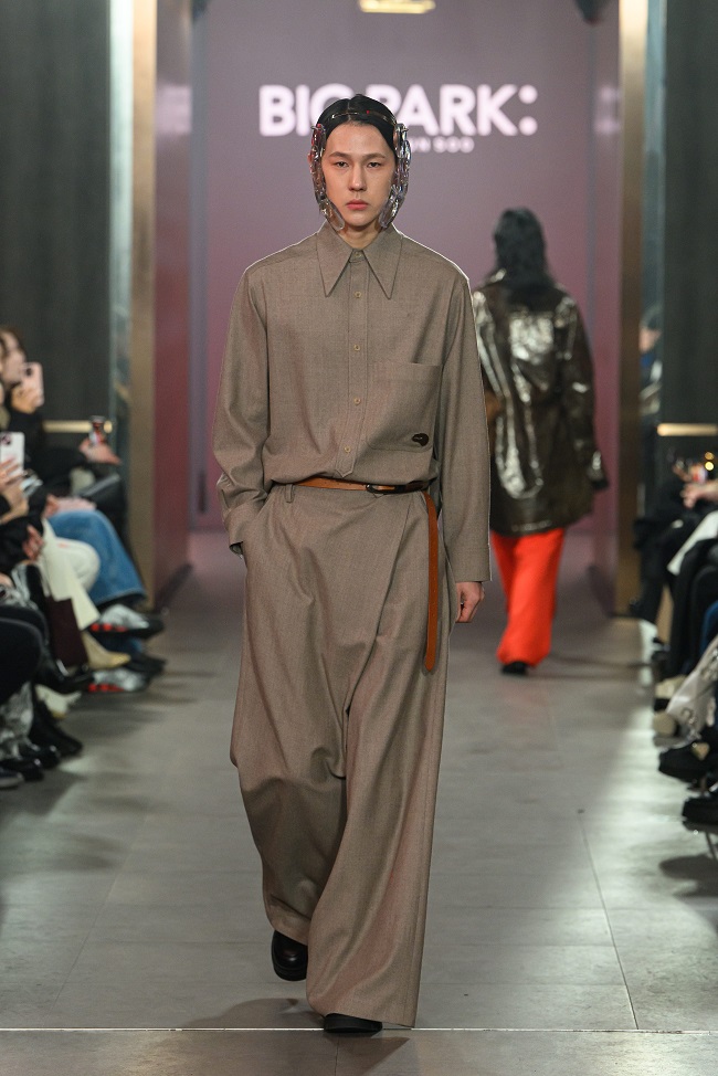 빅팍, 25 F/W SFW 독특한 오프쇼 인간·자연 공생적 미래 제시 891-Image
