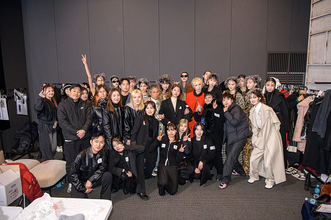 빅팍, 25 F/W SFW 독특한 오프쇼 인간·자연 공생적 미래 제시 2379-Image