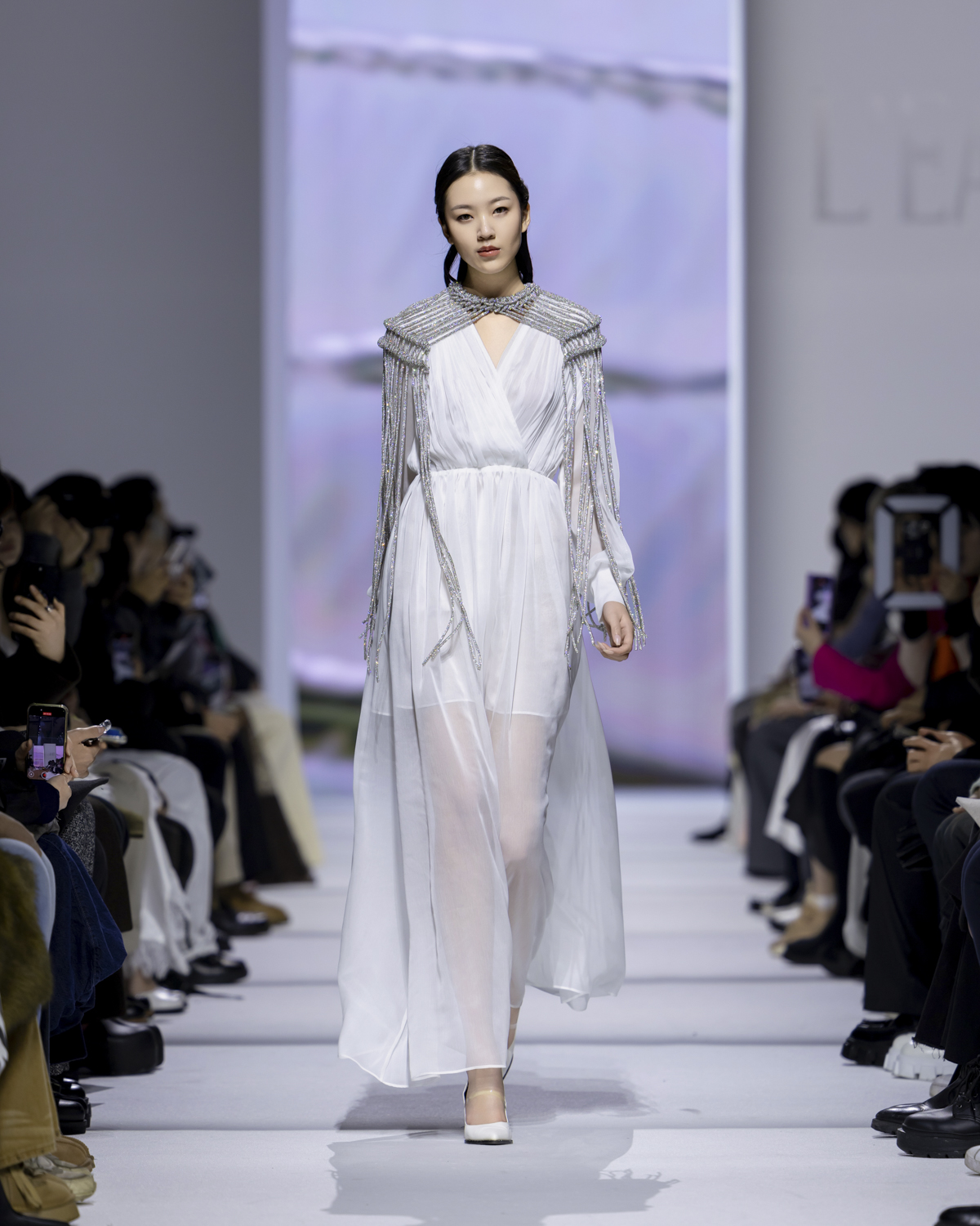 '뱀의 이중적 이미지 다뤄' 로에(L'EAU ET), 2025 F/W 서울패션위크 성료 3639-Image