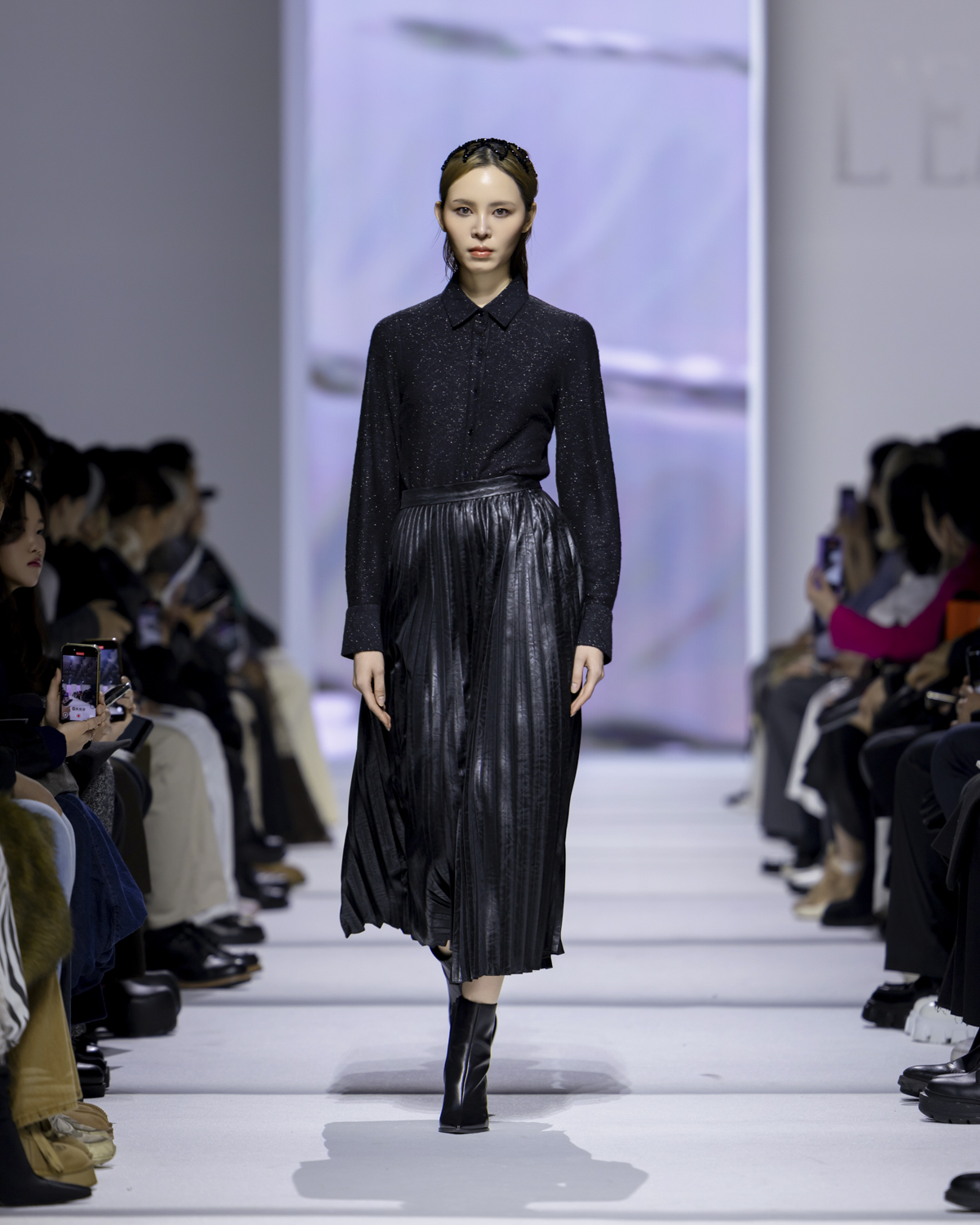 '뱀의 이중적 이미지 다뤄' 로에(L'EAU ET), 2025 F/W 서울패션위크 성료 4275-Image