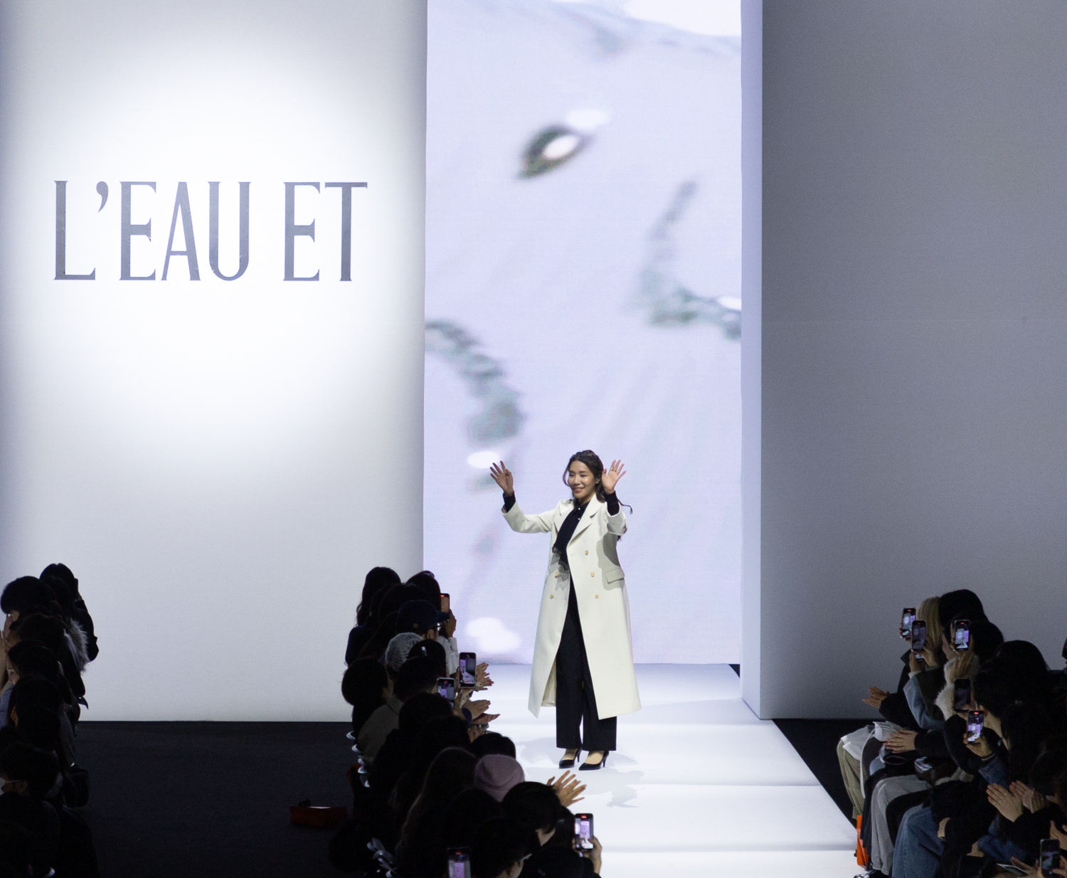 '뱀의 이중적 이미지 다뤄' 로에(L'EAU ET), 2025 F/W 서울패션위크 성료 5388-Image