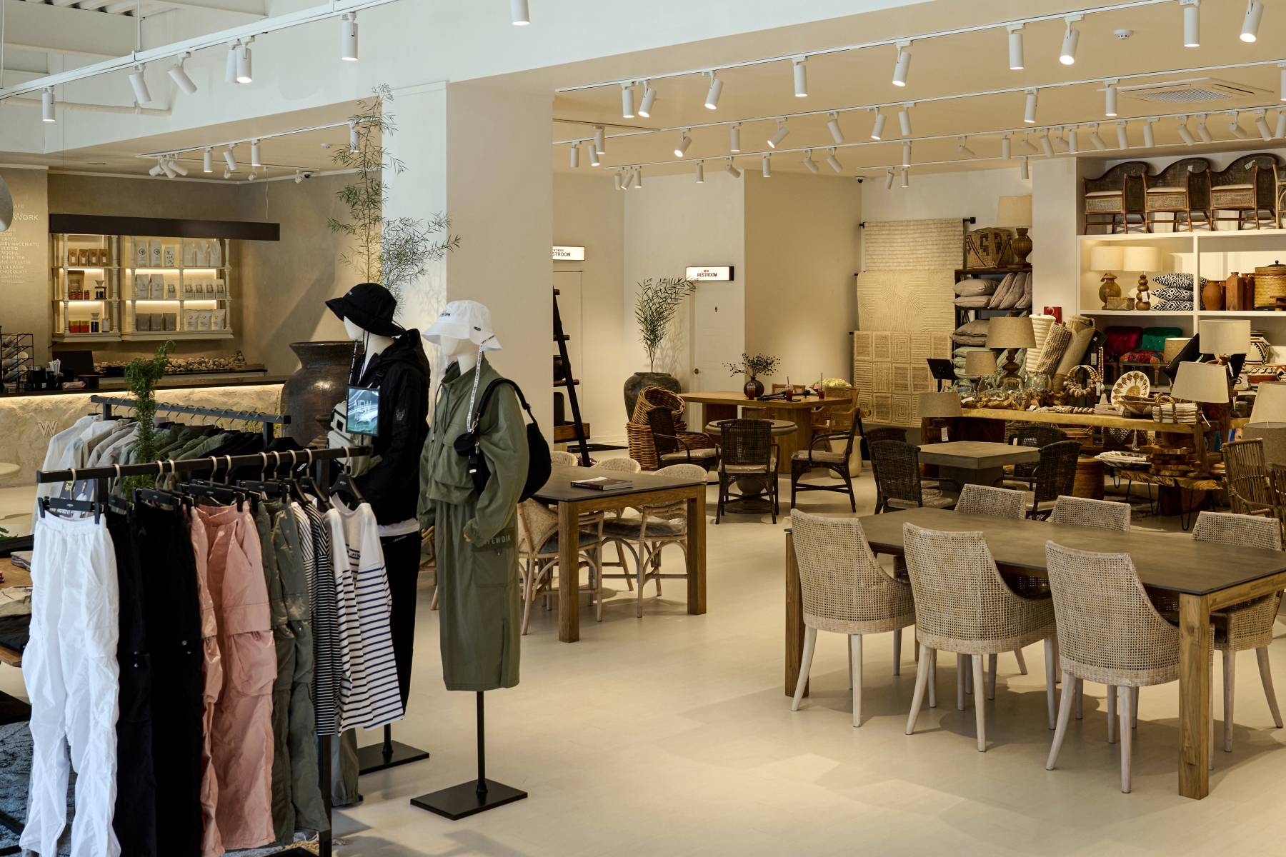 라이프워크, 경기 광주에 패션·리빙·F&B 채운 메가스토어 오픈 1256-Image