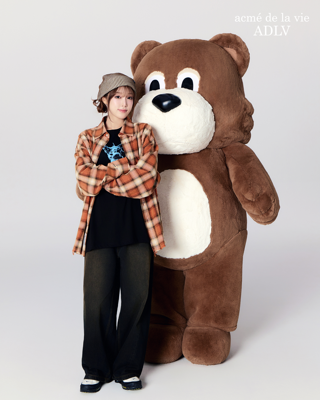 아크메드라비, 2025 F/W 시즌 모델로 최예나 발탁··· ‘하이틴 퀸’과 함께하는 러블리 무드 전개 995-Image