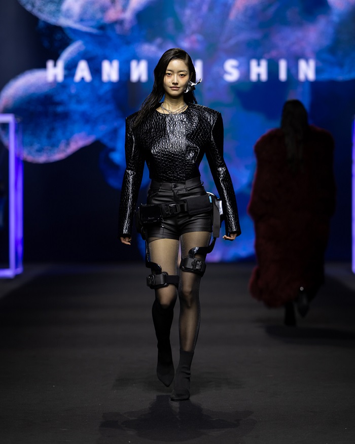 한나신, 2026 S/S SFW 세계 최초 ‘테크 쿠튀르 아트쇼’ 개최 1189-Image