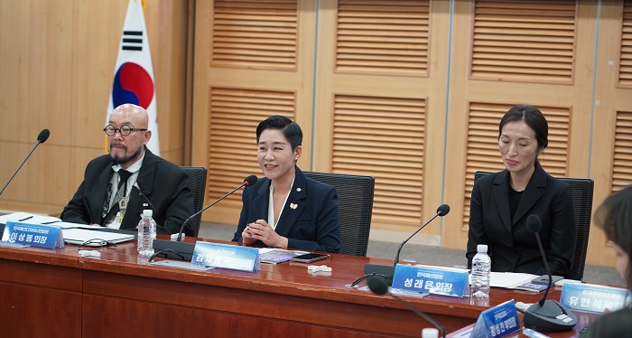 K-패션 글로벌 도약 위한 ‘패션산업 진흥법’ 국회 토론회 열려 685-Image